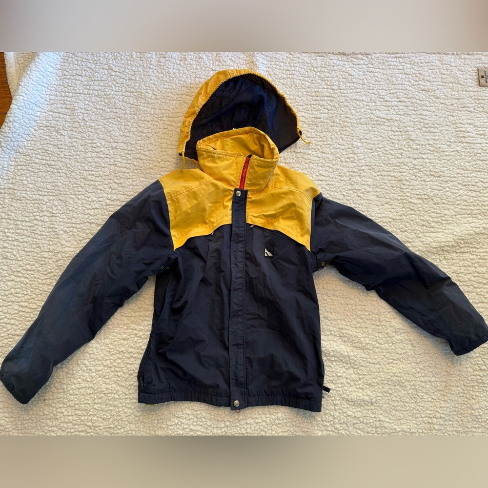 Closet Cleanout !  Serac Gore Tex Men’s Jacket - Size S